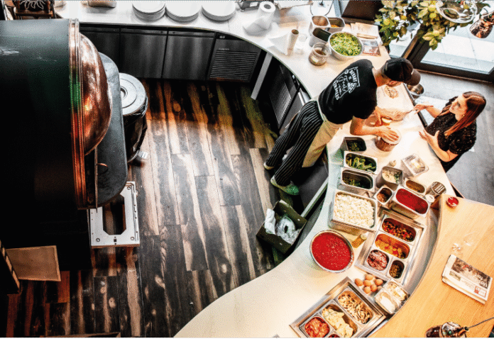 vue de dessus four a pizza restaurant Monzu Bordeaux réalise par l'agence David Dalidec