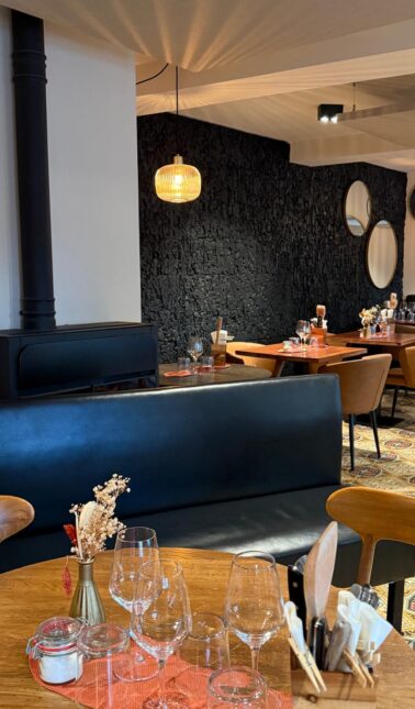 Rénovation restaurant Chez Flo par David Dalidec & Associés